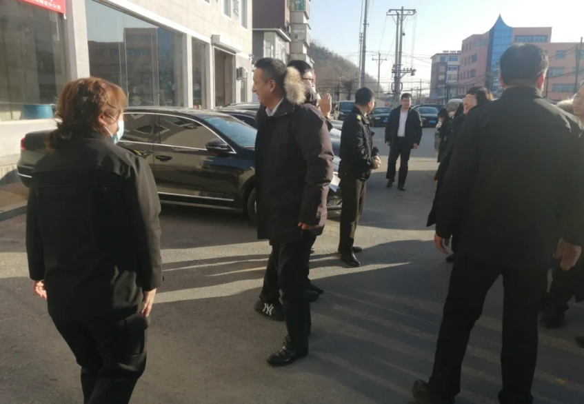 鞍勤集團黨委下基層、聽民意，助推企業(yè)高質(zhì)量發(fā)展