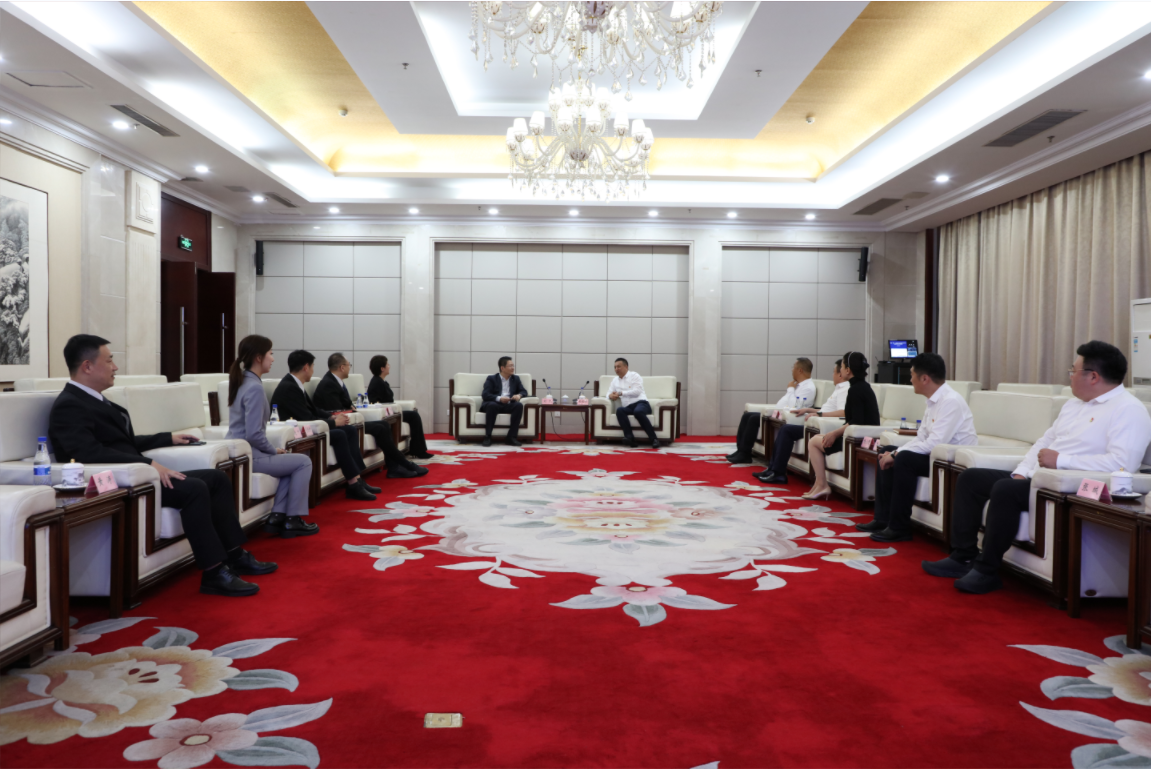 鞍勤、溫泉、公服集團(tuán)與招商銀行簽訂戰(zhàn)略合作協(xié)議！銀企合作譜新篇